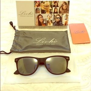 NWT & Box; Women’s Fashion, Polarized Sunglasses.
